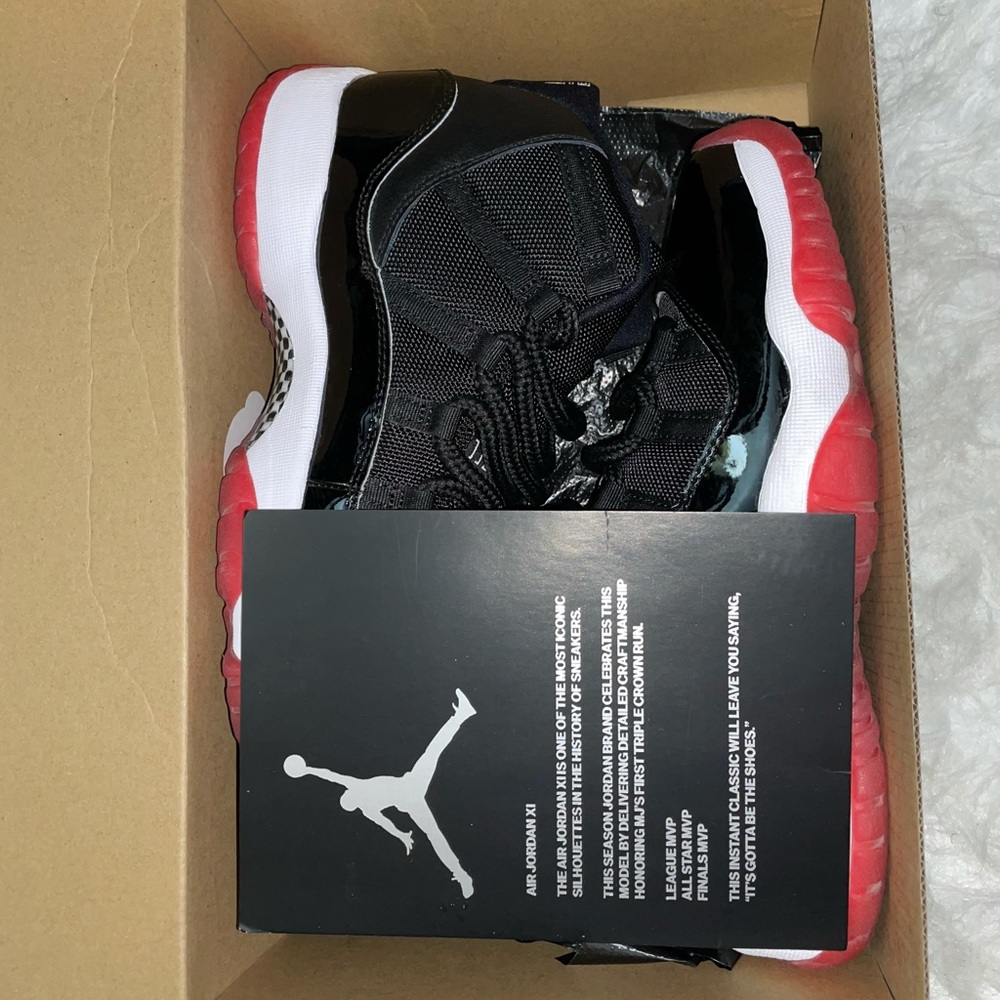 Air Jordan 11 Retro (GS) Bred❤️‍🩹